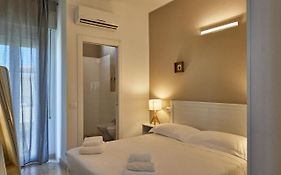 Hotel Spring
